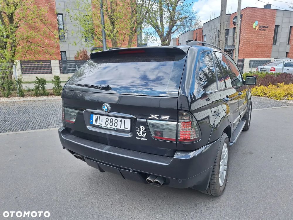 BMW X5 4.4i - 9