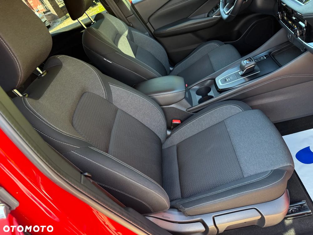 Nissan Qashqai 1.3 DIG-T N-Connecta DCT - 13