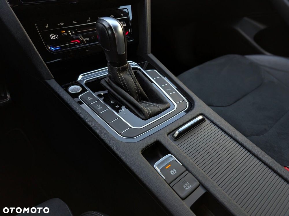 Volkswagen Arteon 2.0 TDI R-Line DSG - 33