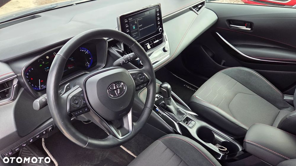 Toyota Corolla 2.0 Hybrid Executive - 19