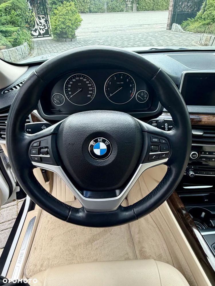 BMW X5 xDrive35i Edition Exclusive - 15