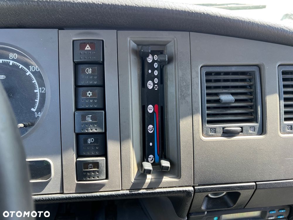 Nissan Atleon 80.140 - 21