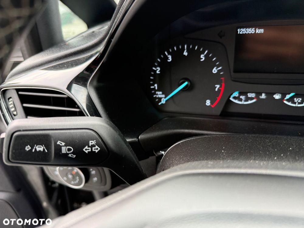 Ford Fiesta 1.0 EcoBoost S&S TITANIUM - 14