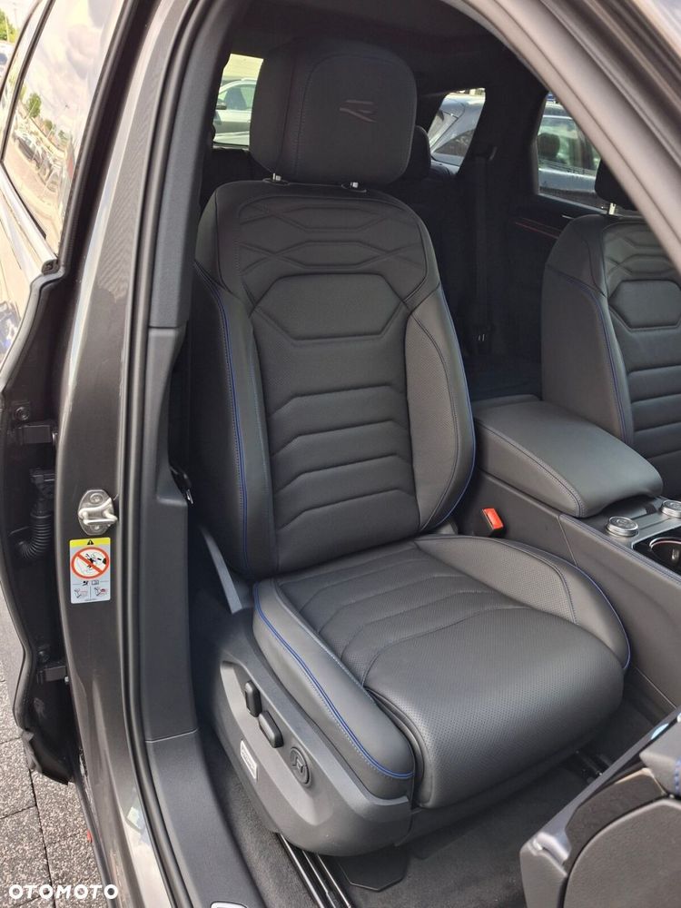 Volkswagen Touareg - 23