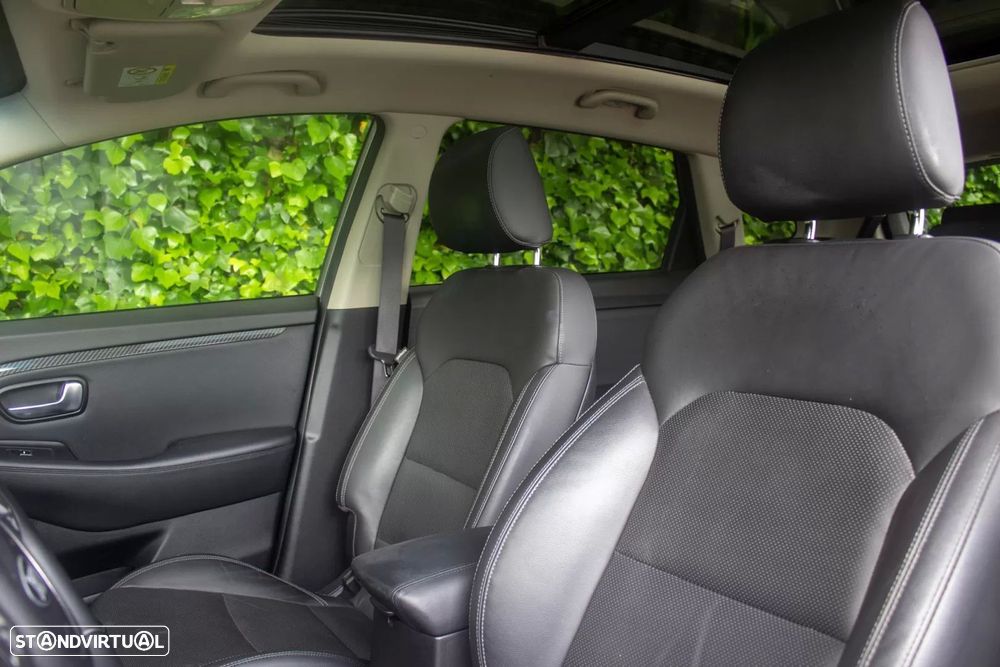 Kia Carens 1.7 CRDi ISG TX - 12