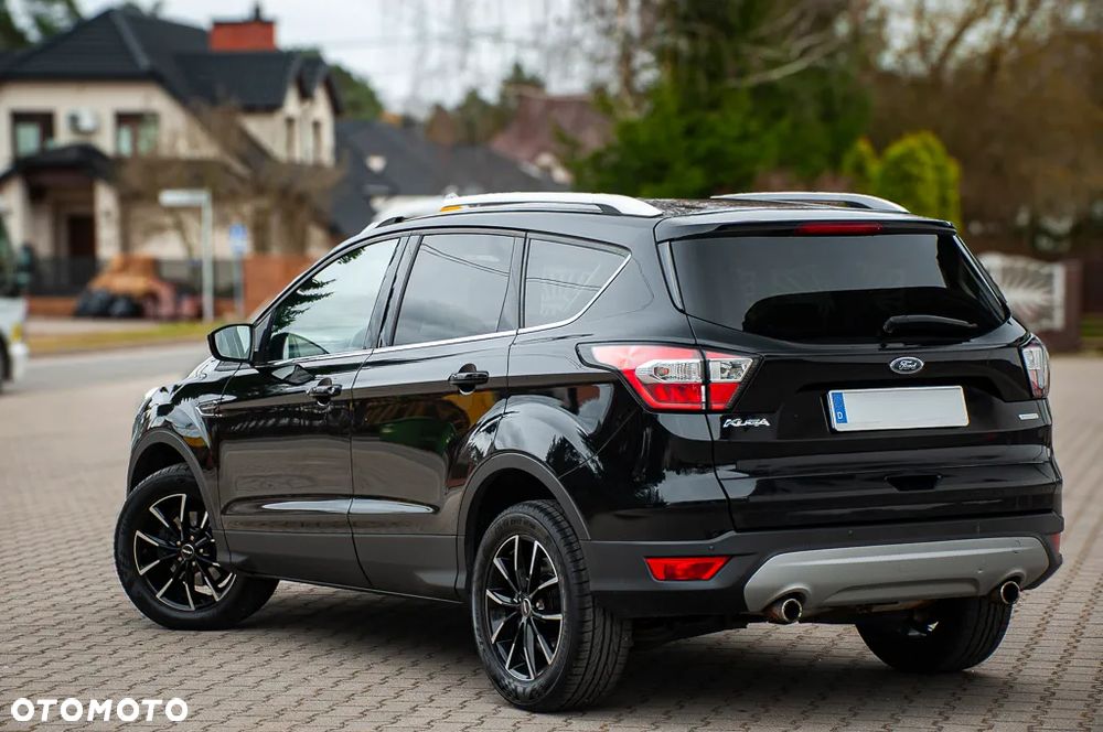 Ford Kuga 1.5 EcoBoost 2x4 Cool & Connect - 3