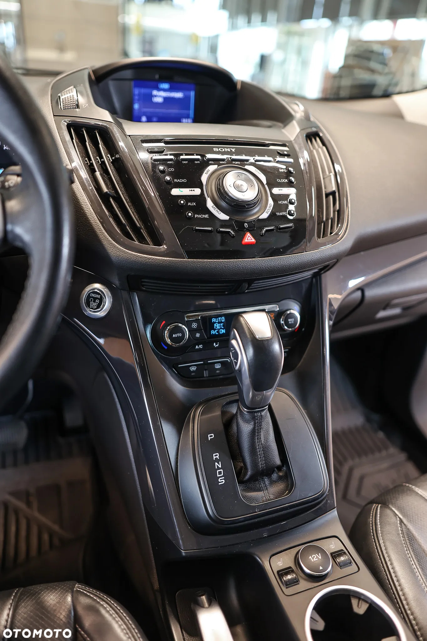 Ford Kuga 1.5 EcoBoost 4WD Titanium - 25