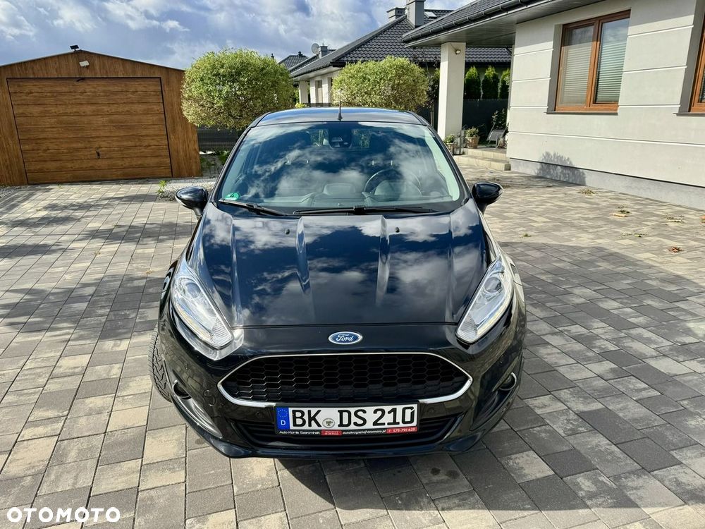 Ford Fiesta - 25
