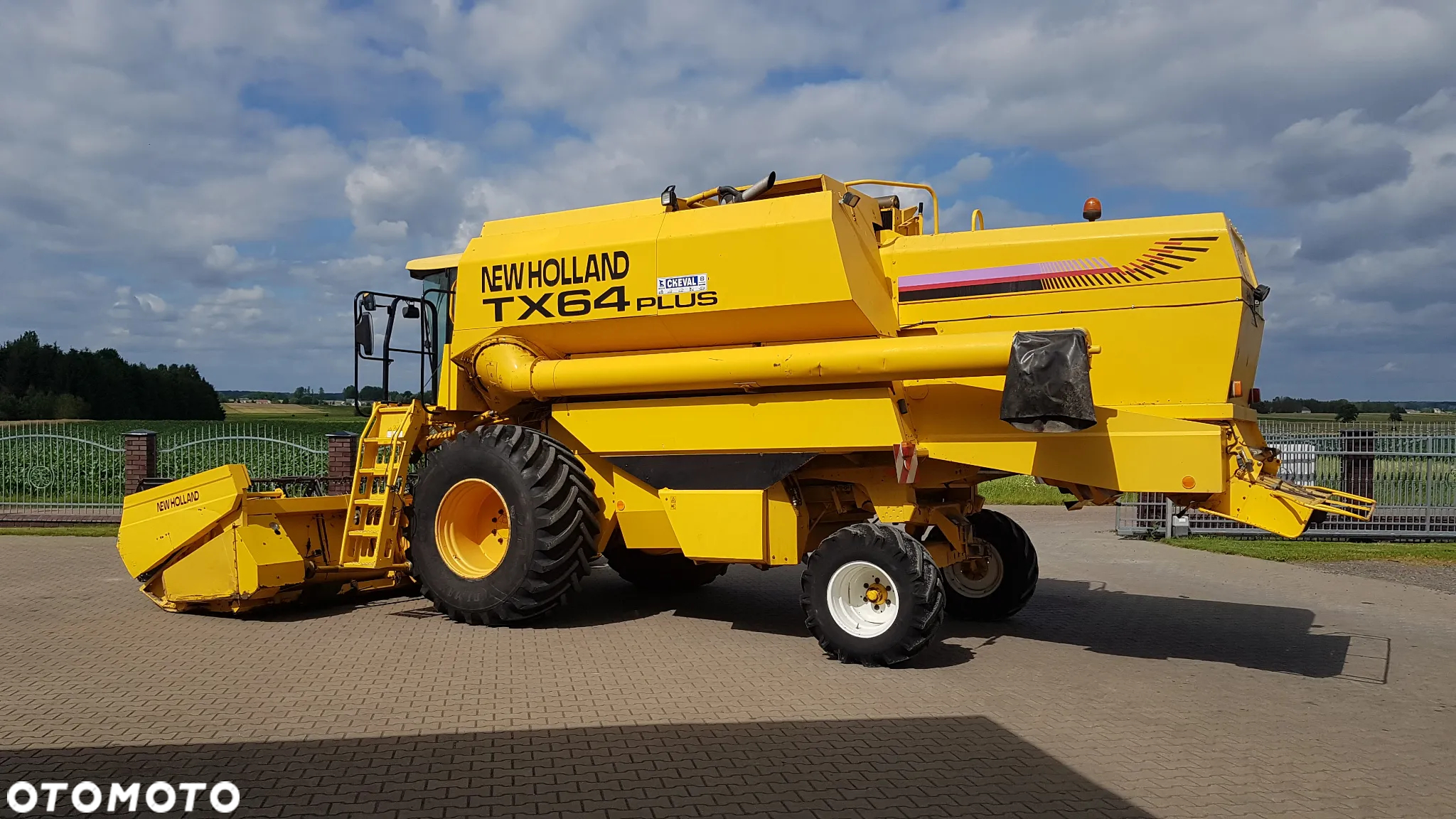 New Holland TX 64 PLUS 2001R - 7