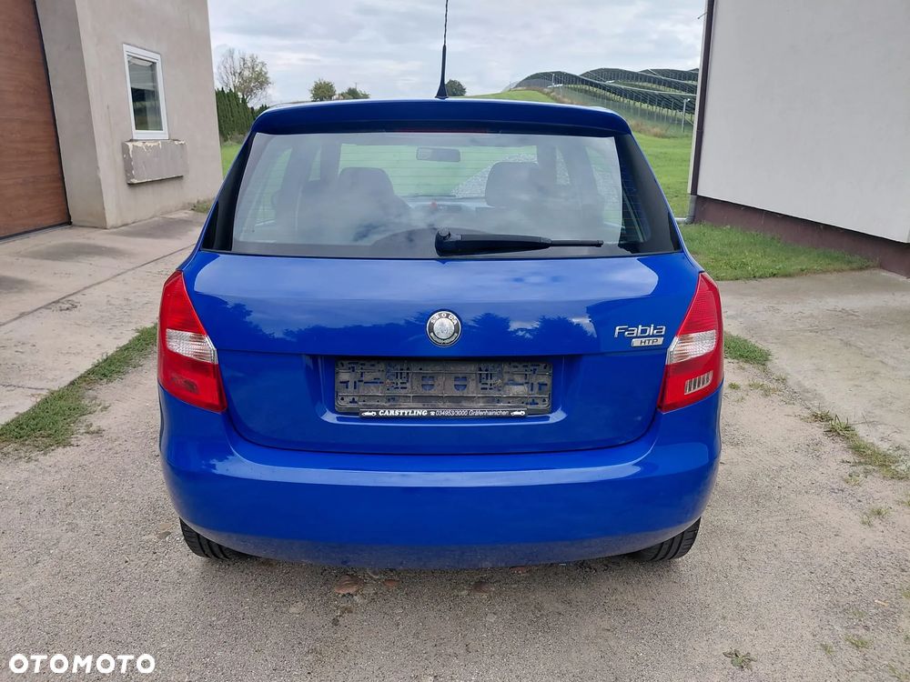 Skoda Fabia 1.2 HTP Ambiente - 30