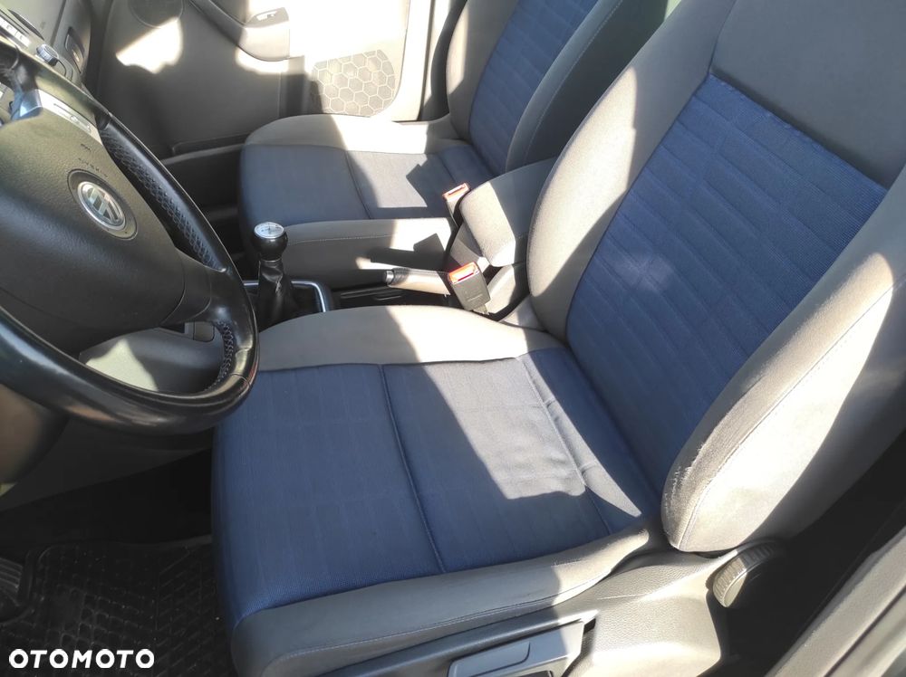 Volkswagen Golf Plus - 23
