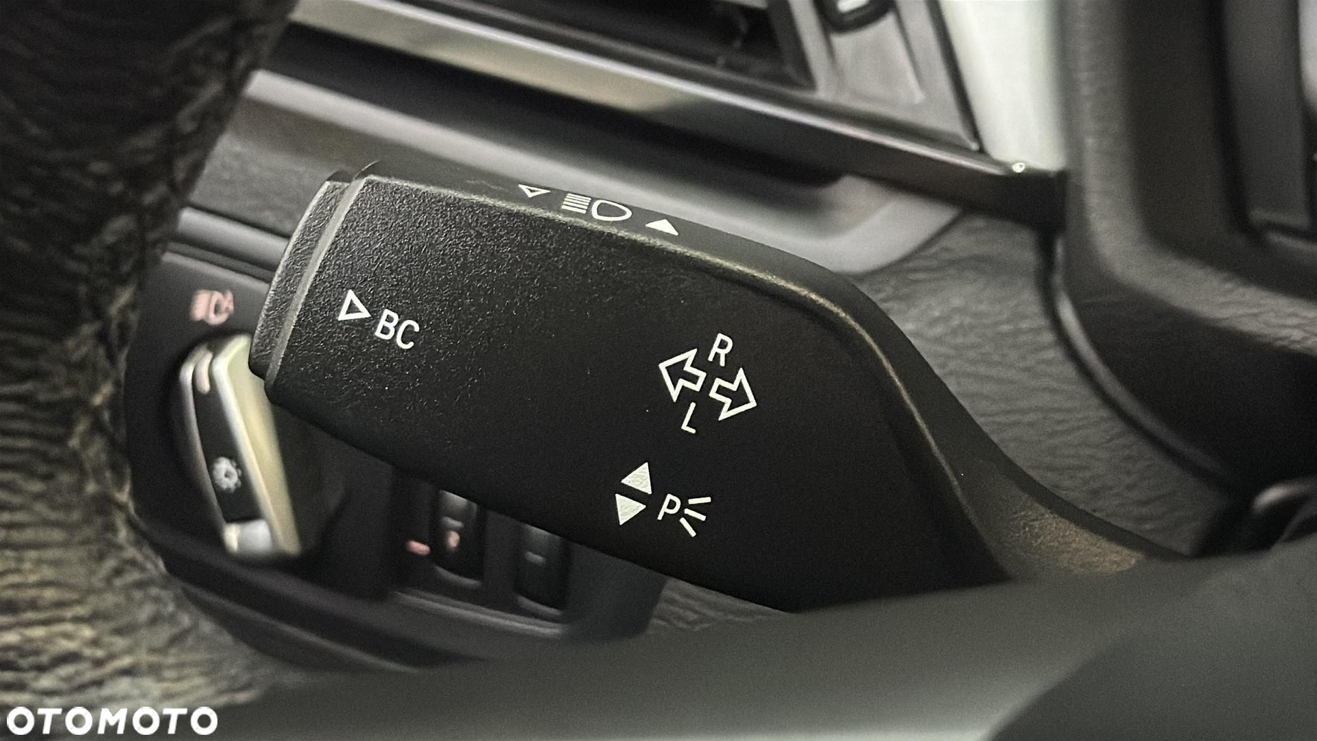 BMW X1 sDrive18d - 27