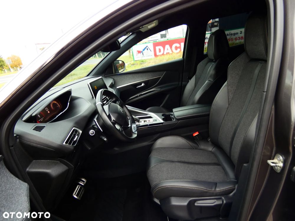 Peugeot 5008 - 11