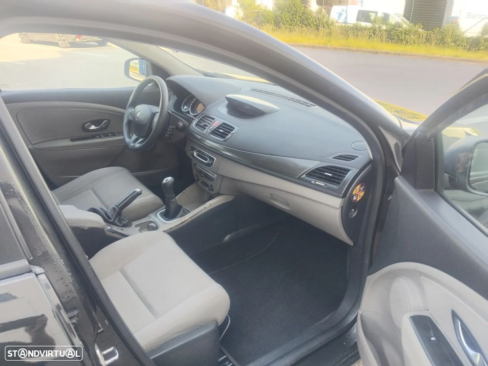 Renault Mégane Sport Tourer - 6