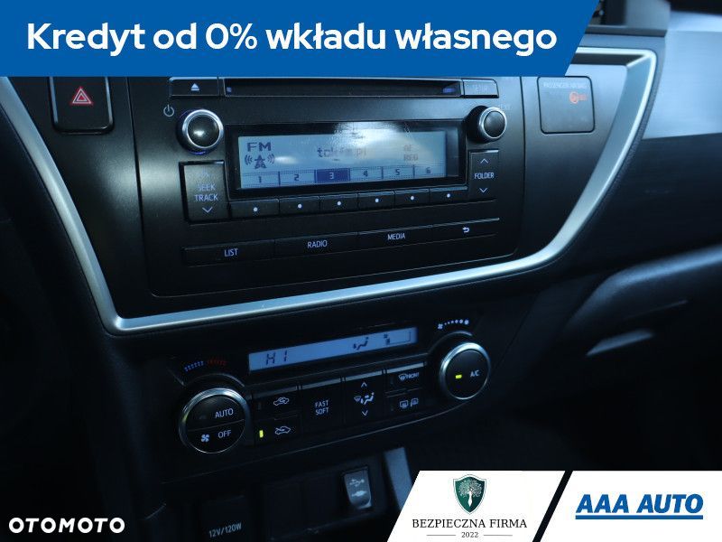 Toyota Auris - 14
