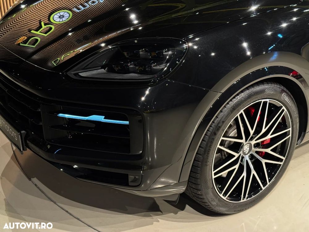 Porsche Cayenne Coupe - 10