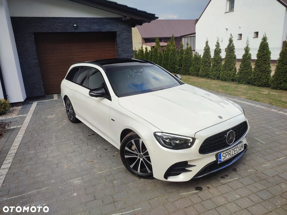 Mercedes-Benz Klasa E 300 de 9G-TRONIC Night Edition - 15