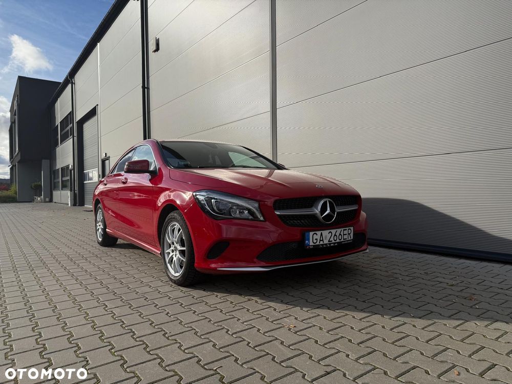 Mercedes-Benz CLA 180 7G-DCT - 1
