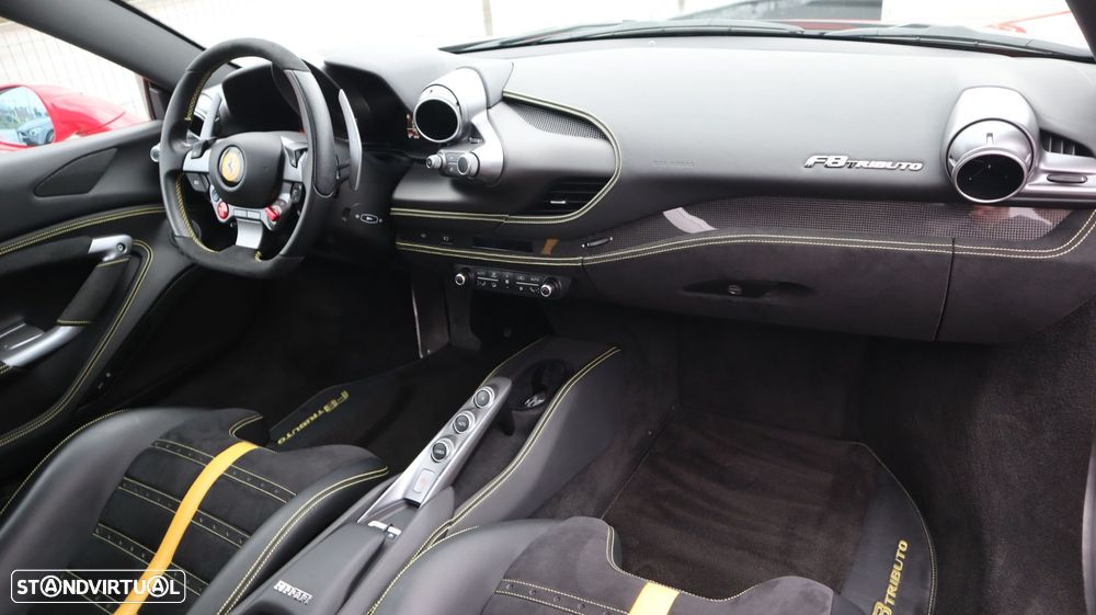 Ferrari F8 Tributo - 31