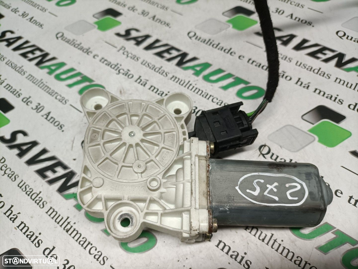 Motor Elevador Frente Esquerdo Mercedes-Benz C-Class (W203) - 2