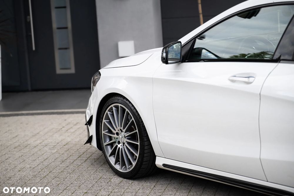 Mercedes-Benz CLA - 21