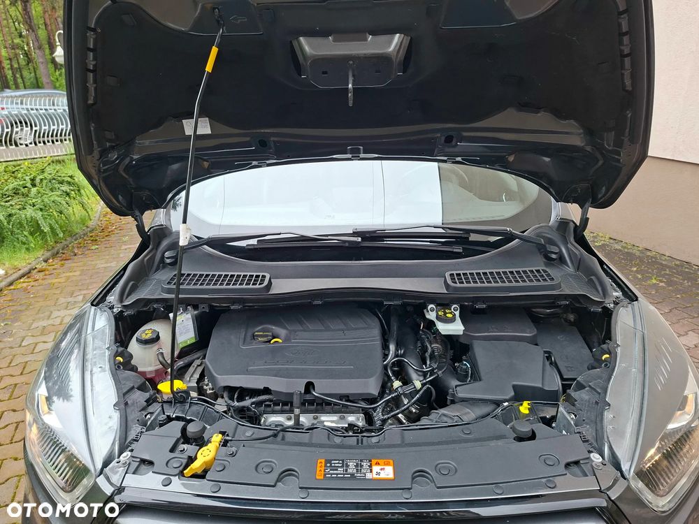 Ford Kuga 1.5 EcoBoost 2x4 ST-Line - 36