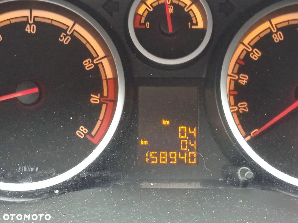 Opel Corsa 1.2 16V Cosmo - 11