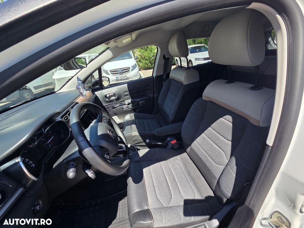 Citroën C3 1.2 PureTech 110 S&S EAT6 MAX - 17