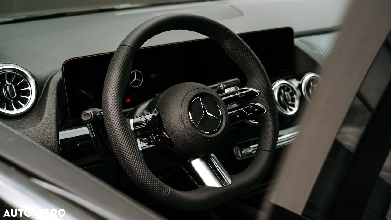 Mercedes-Benz GLA - 26