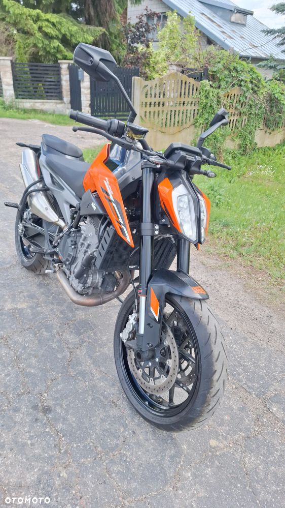 KTM Duke 790 - 2