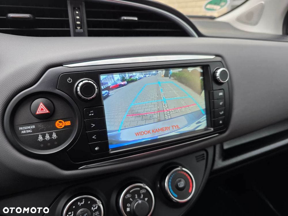 Toyota Yaris 1.33 Selection Platinum - 34