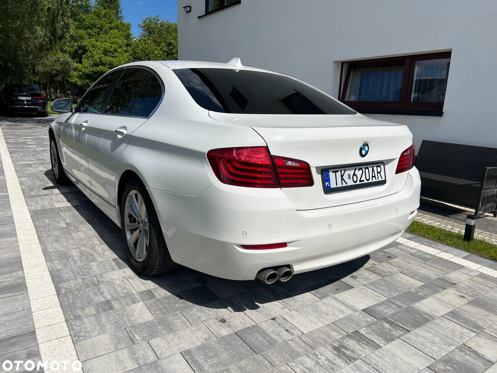 BMW Seria 5 518d - 12
