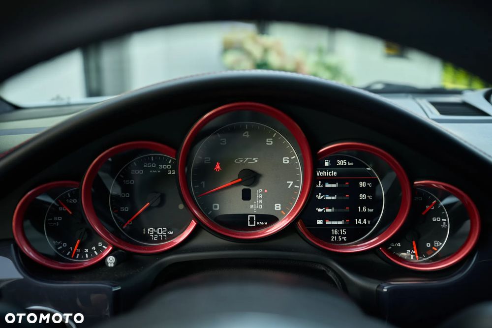 Porsche Panamera GTS - 26