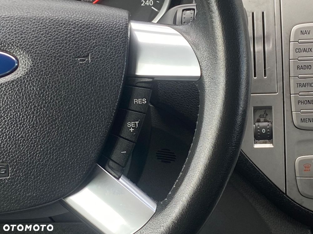 Ford Kuga 2.0 TDCi Titanium S - 18