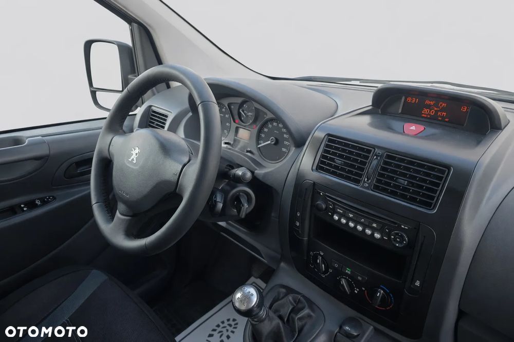 Peugeot Expert - 11