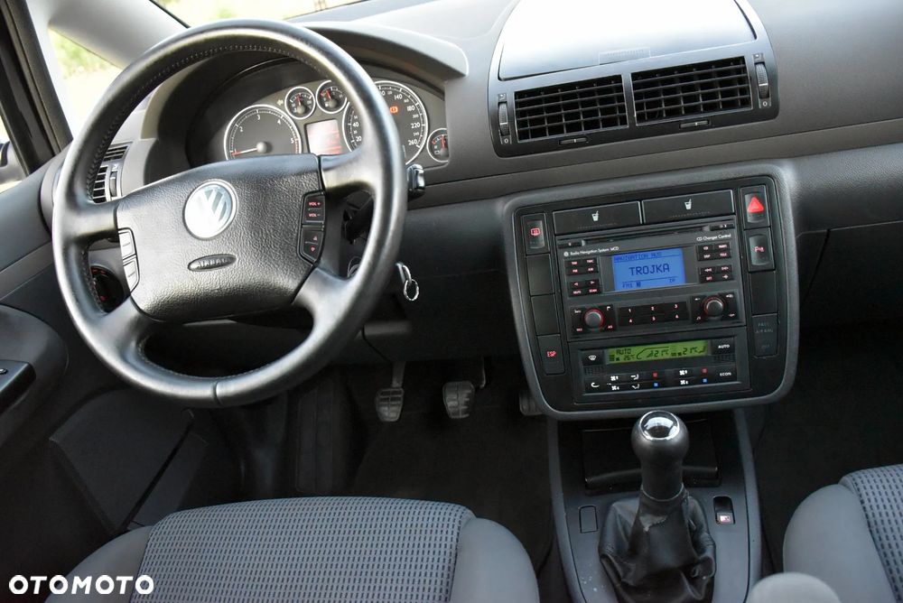 Volkswagen Sharan 1.9 TDI Comfortline - 22
