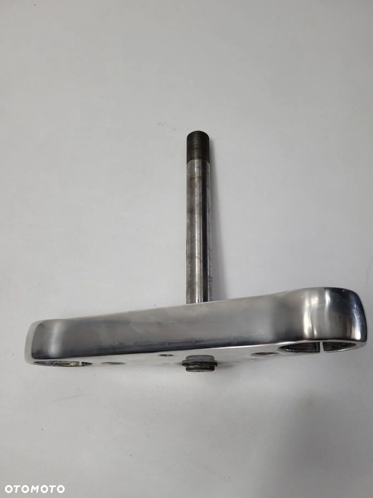 Półka dolna sztyca Harley Davidson Dyna 47648-08 - 3