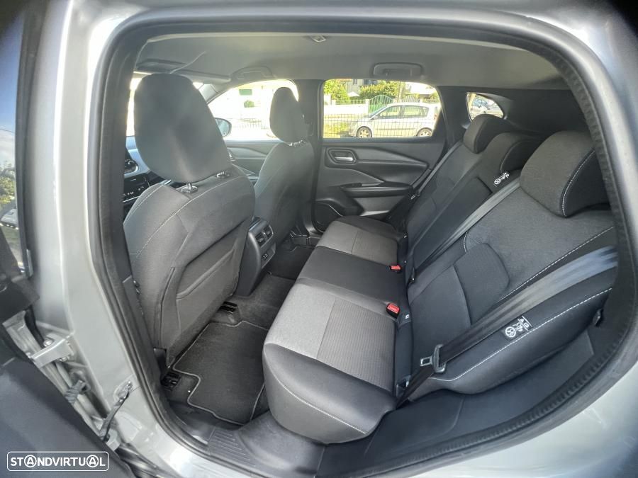 Nissan Qashqai 1.3 DIG-T N-Connecta Xtronic - 20