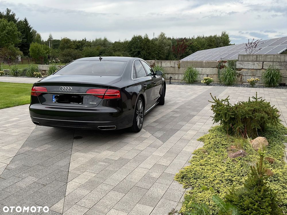 Audi A8 - 7