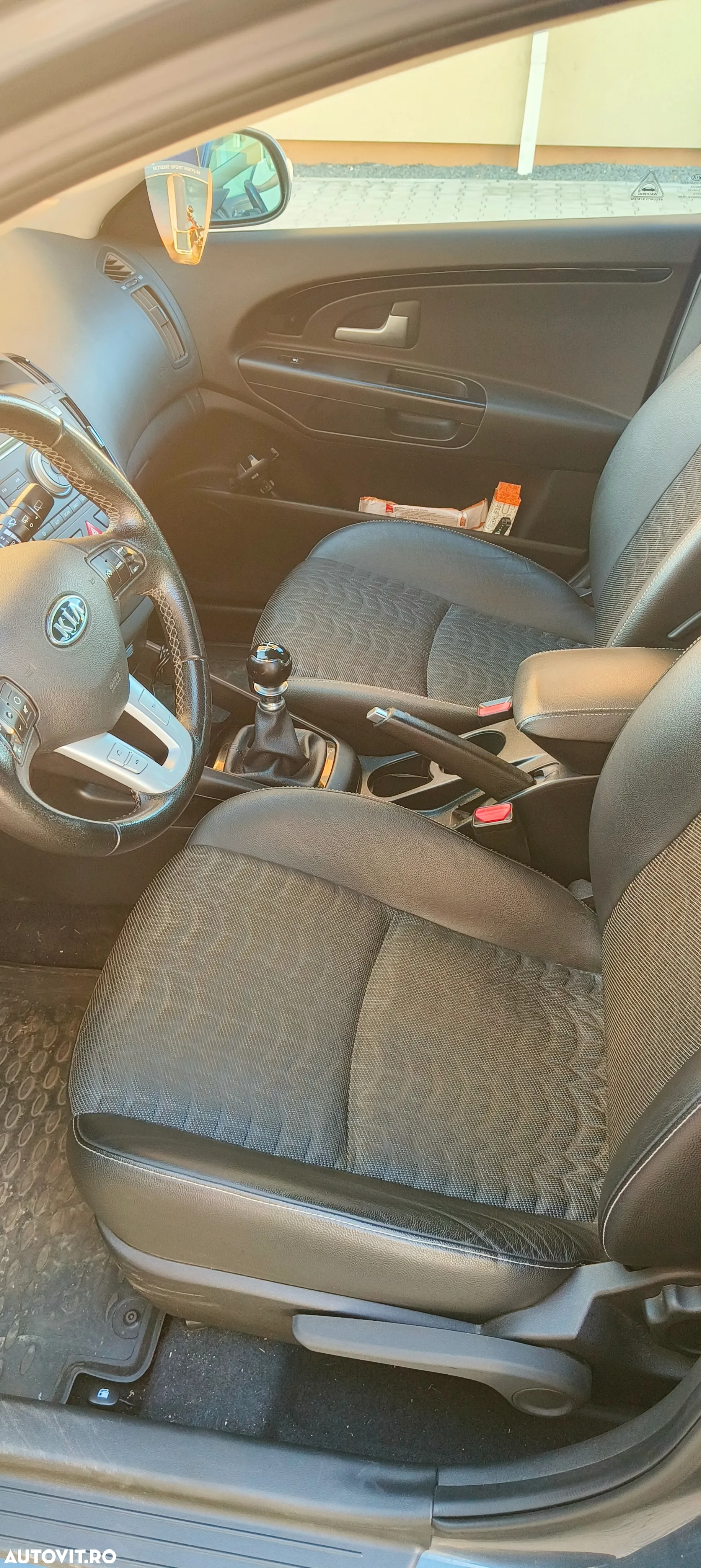 Kia Ceed 1.6 CRDi SW Edition 7 - 8