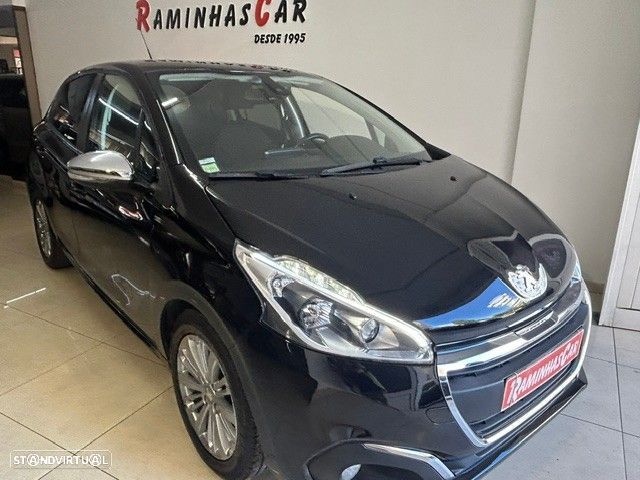 Peugeot 208 1.6 BlueHDi Style - 1