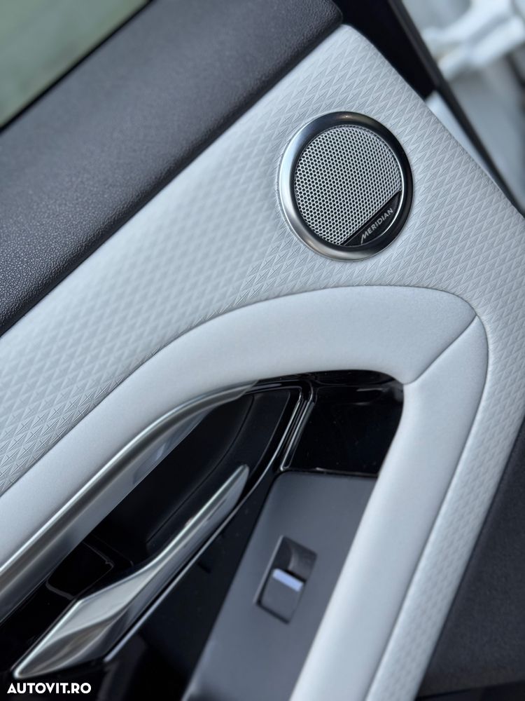 Land Rover Range Rover Evoque - 25