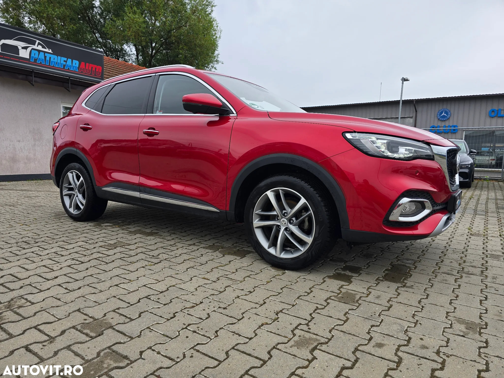 MG EHS 1.5T-GDI PHEV Luxury - 2