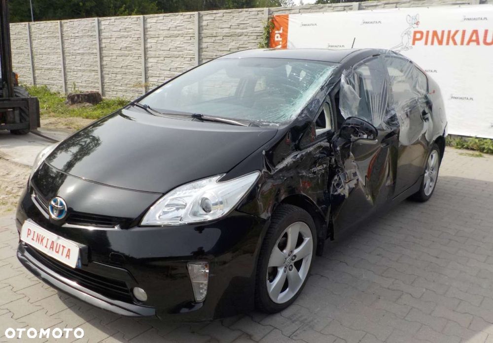 Toyota Prius - 4