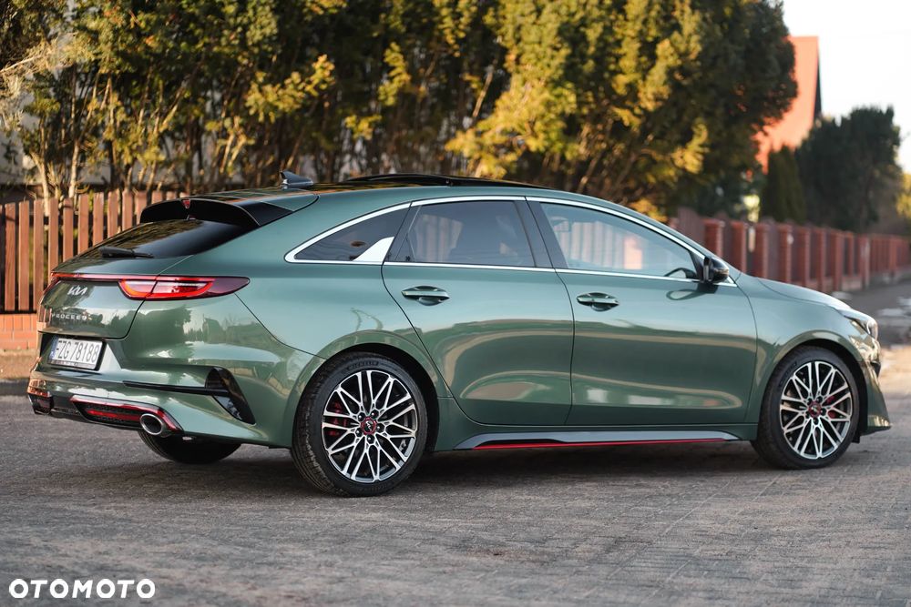 Kia ProCeed 1.6 T-GDI GT DCT - 6