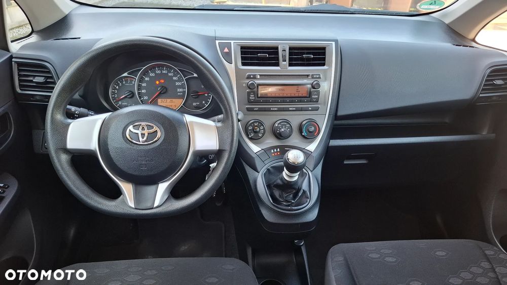 Toyota Verso S 1.33 VVT-i Comfort - 19