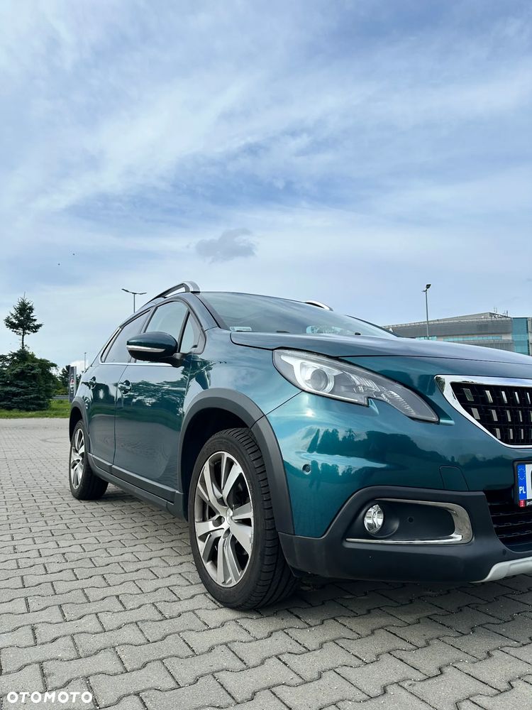 Peugeot 2008 1.2 Pure Tech Allure S&S EAT6 - 5