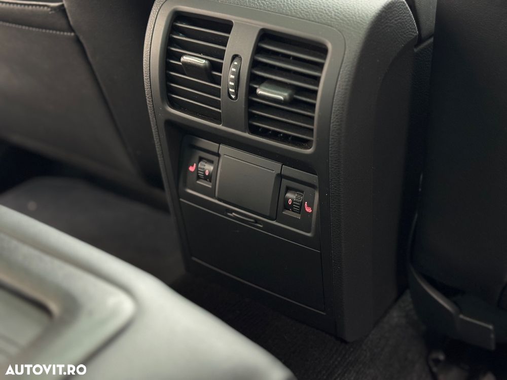Volkswagen Passat CC 2.0 TDI BlueMotion Technology DSG Exclusive - 27