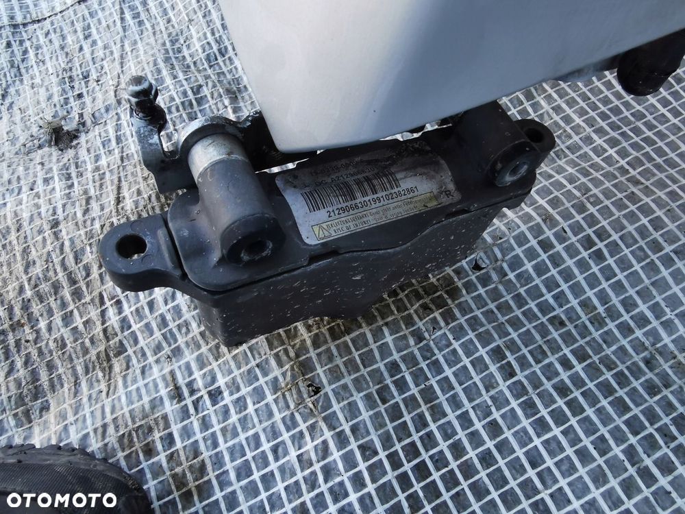 MERCEDES W212 09-12 E-KLASA MASKA POKRYWA SILNIKA KOMPLETNA NABOJE 775 - 13