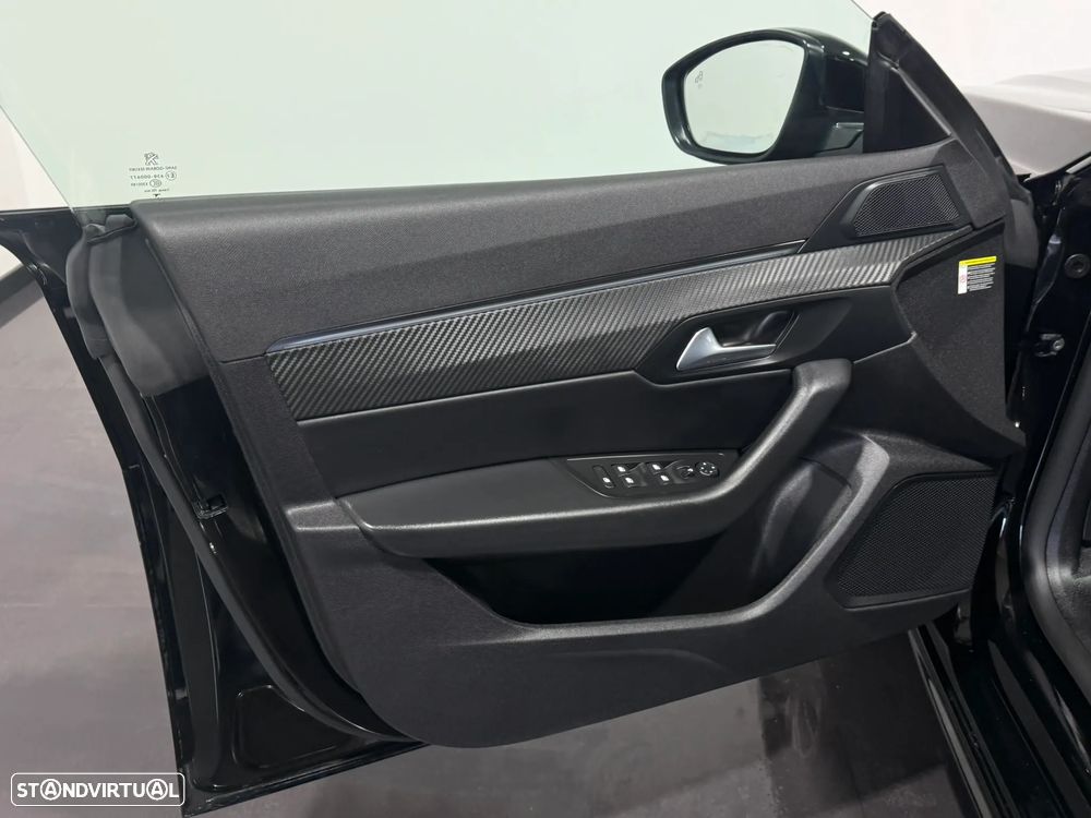 Peugeot 508 1.6 Hybrid Allure e-EAT8 - 18